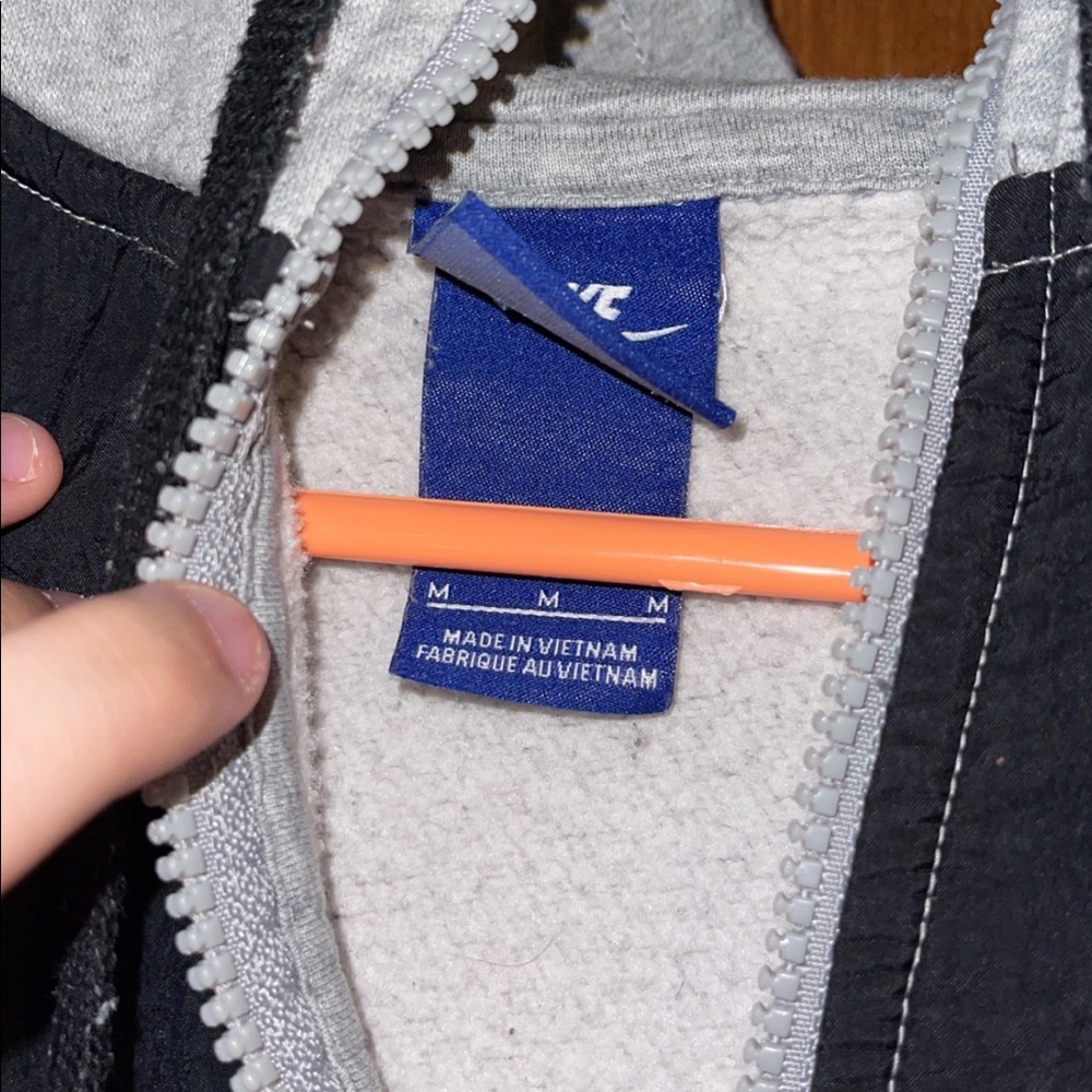 Nike sweater size medium great shape big check